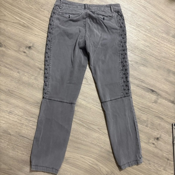 Anthropologie Pilcro Letterpress Hyphen Embroidered Gray Skinny Jeans Sz 27 - Picture 14 of 15